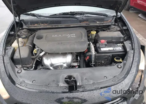 2015 Dodge Dart Sxt z USA, uszkodzony, nr VIN 1C3CDFBB6FD119051